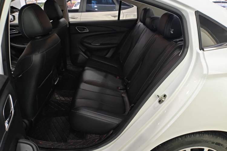 Used Roewe i5 2020 1.5L Automatic 4G Connect Luxury Flagship Edition Left Rear Seat