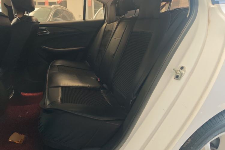 Used Roewe i5 2020 1.5L Manual 4G Connect Luxury Edition Left Rear Seat