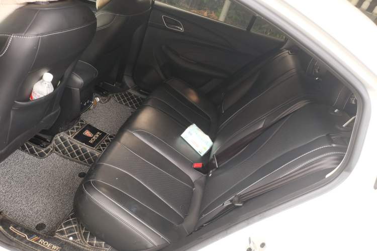 Used Roewe i5 2020 1.5L Automatic 4G Connected Linghao Edition Left Rear Seat