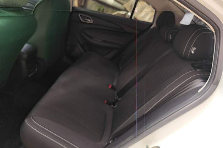 Used Roewe i5 2020 1.5L Manual 4G Connect Luxury Edition Left Rear Seat