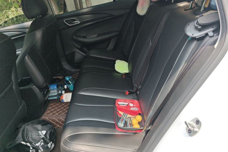 Used Roewe i5 2020 1.5L Automatic 4G Connect Luxury Flagship Edition Left Rear Seat