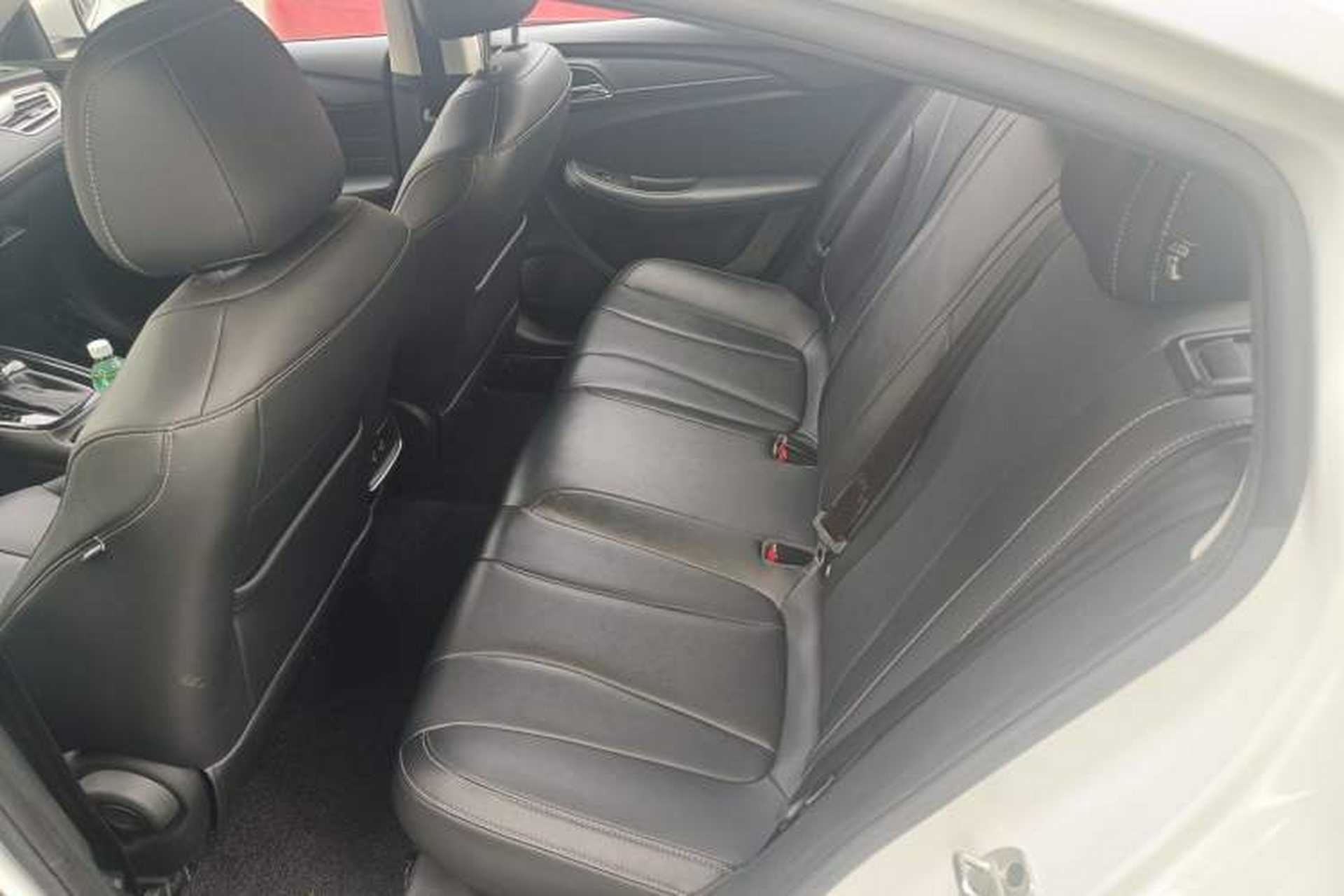 Used Roewe i5 2020 1.5L Automatic 4G Connect Luxury Flagship Edition Left Rear Seat