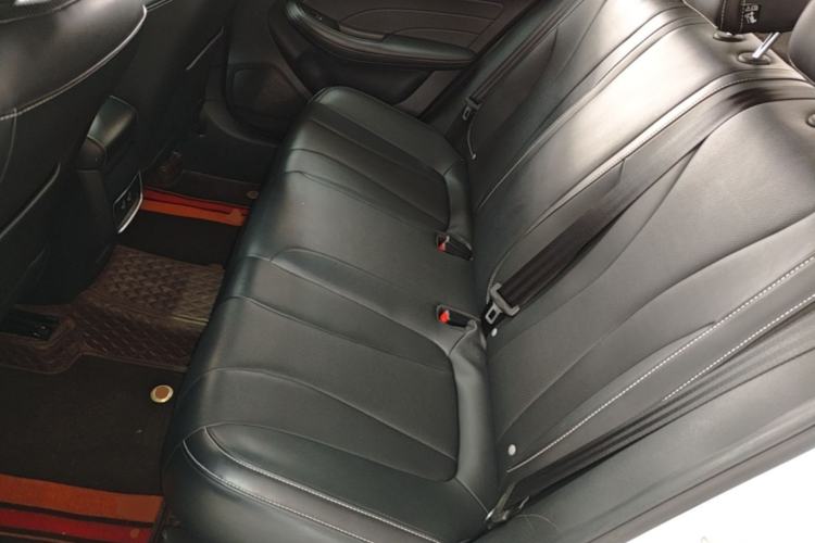 Used Roewe i5 2020 1.5L Automatic 4G Connect Luxury Flagship Edition Left Rear Seat
