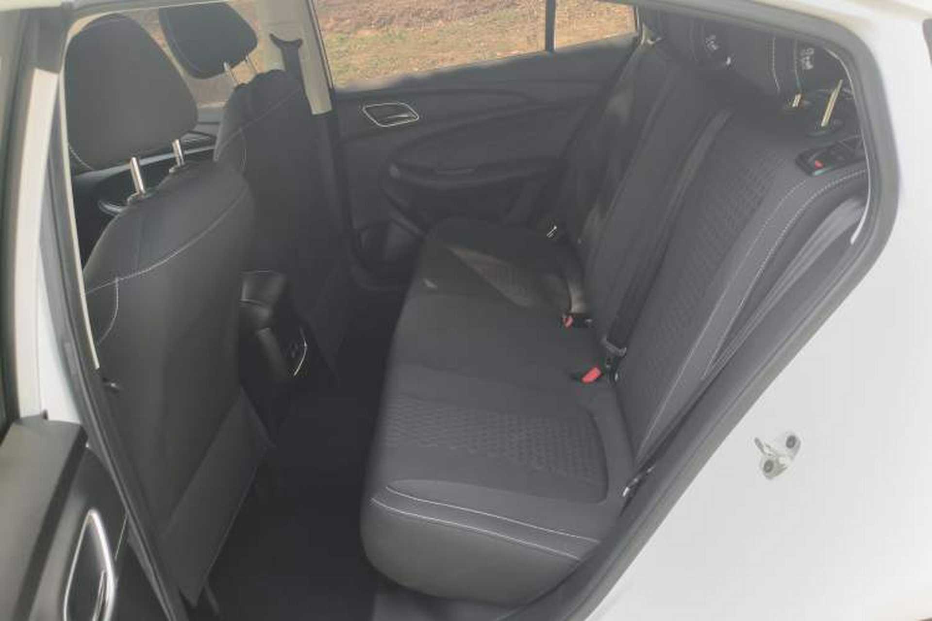 Used Roewe i5 2020 1.5L Automatic 4G Connected Linghao Edition Left Rear Seat