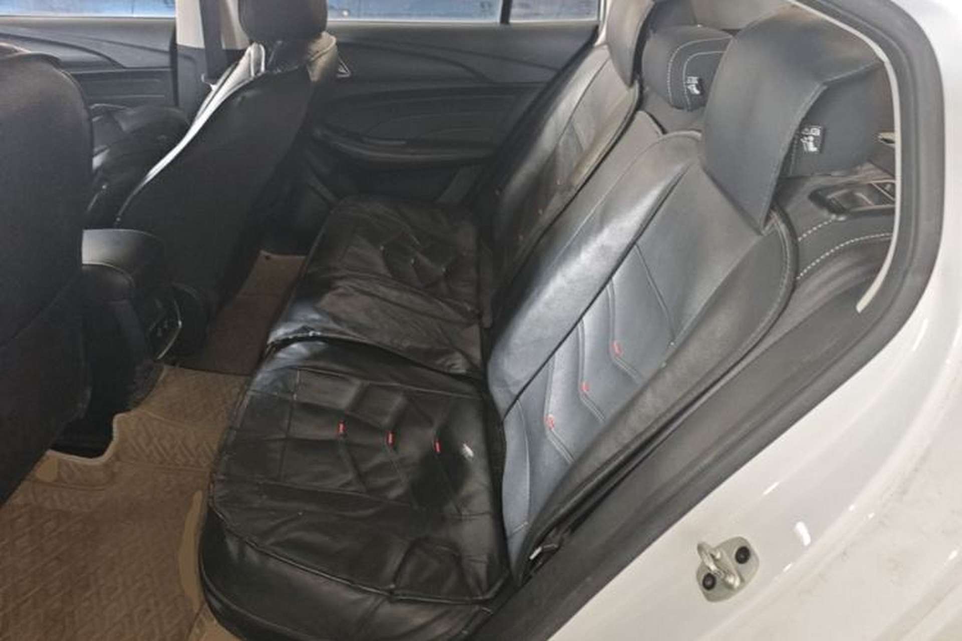Used Roewe i5 2020 1.5L Manual 4G Connect Luxury Edition Left Rear Seat