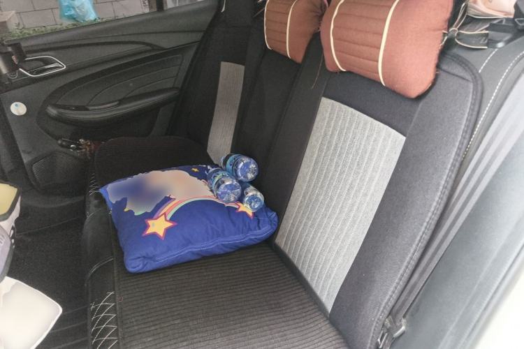 Used Roewe i5 2020 1.5L Automatic 4G Connected Linghao Edition Left Rear Seat