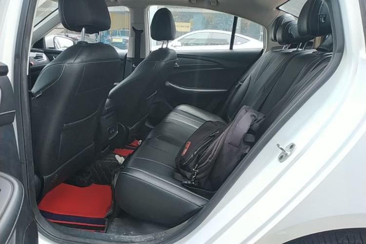 Used Roewe i5 2020 1.5L Automatic 4G Connect Luxury Flagship Edition Left Rear Seat