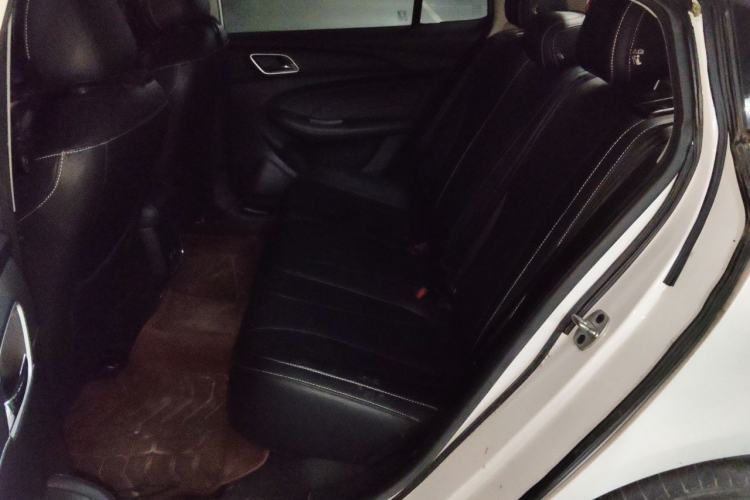 Used Roewe i5 2020 1.5L Automatic 4G Connect Luxury Flagship Edition Left Rear Seat