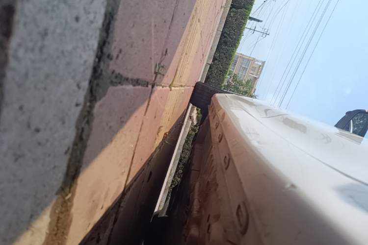 Used Roewe i5 2020 1.5L Automatic 4G Connect Luxury Flagship Edition Left Side Sill