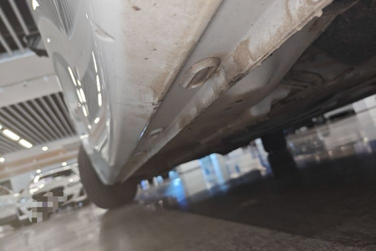 Used Roewe i5 2020 1.5L Automatic 4G Connect Luxury Flagship Edition Left Side Sill