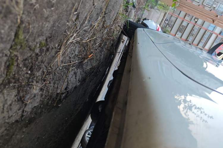 Used Roewe i5 2020 1.5L Manual 4G Connect Luxury Edition Left Side Sill
