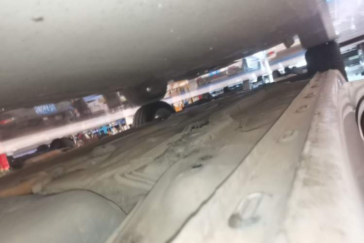 Used Roewe i5 2020 1.5L Automatic 4G Connected Linghao Edition Left Side Sill