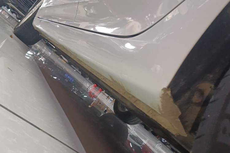 Used Roewe i5 2020 1.5L Manual 4G Connect Luxury Edition Left Side Sill