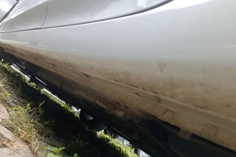 Used Roewe i5 2020 1.5L Manual 4G Connect Luxury Edition Left Side Sill