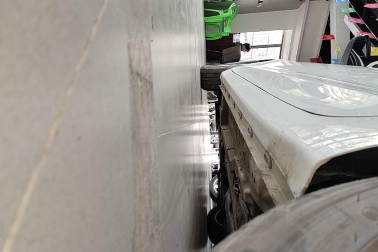 Used Roewe i5 2020 1.5L Manual 4G Connect Luxury Edition Left Side Sill
