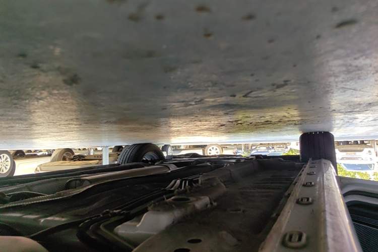 Used Roewe i5 2020 1.5L Automatic 4G Connect Luxury Flagship Edition Left Side Sill