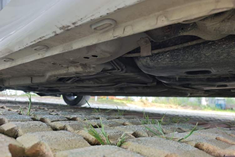Used Roewe i5 2020 1.5L Manual 4G Connect Luxury Edition Left Side Sill