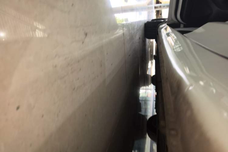 Used Roewe i5 2020 1.5L Automatic 4G Connect Luxury Flagship Edition Left Side Sill