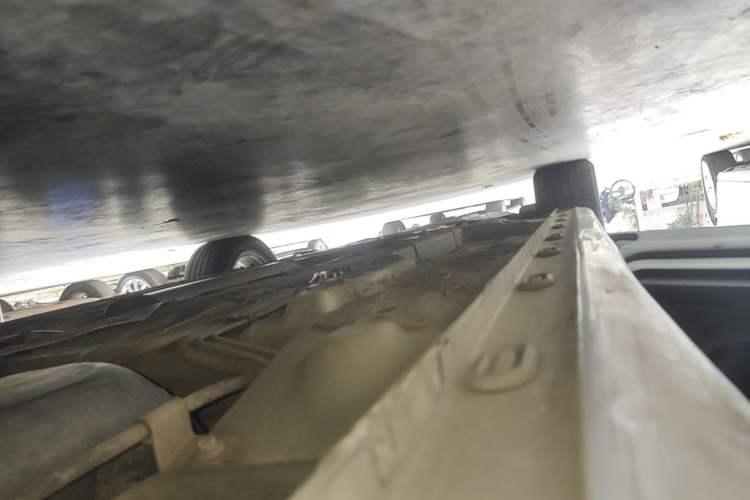 Used Roewe i5 2020 1.5L Manual 4G Connect Luxury Edition Left Side Sill