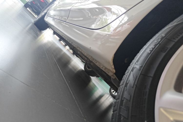 Used Roewe i5 2020 1.5L Manual 4G Connect Luxury Edition Left Side Sill