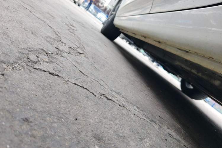 Used Roewe i5 2020 1.5L Automatic 4G Connect Luxury Flagship Edition Left Side Sill