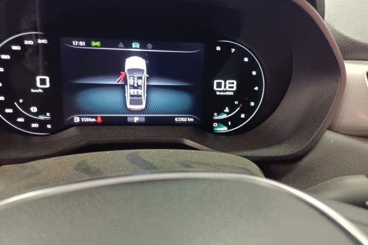 Used Roewe i5 2020 1.5L Automatic 4G Connect Luxury Flagship Edition Odometer Close Up