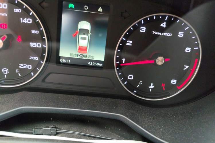 Used Roewe i5 2020 1.5L Manual 4G Connect Luxury Edition Odometer Close Up