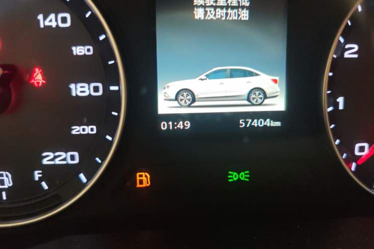 Used Roewe i5 2020 1.5L Manual 4G Connect Luxury Edition Odometer Close Up