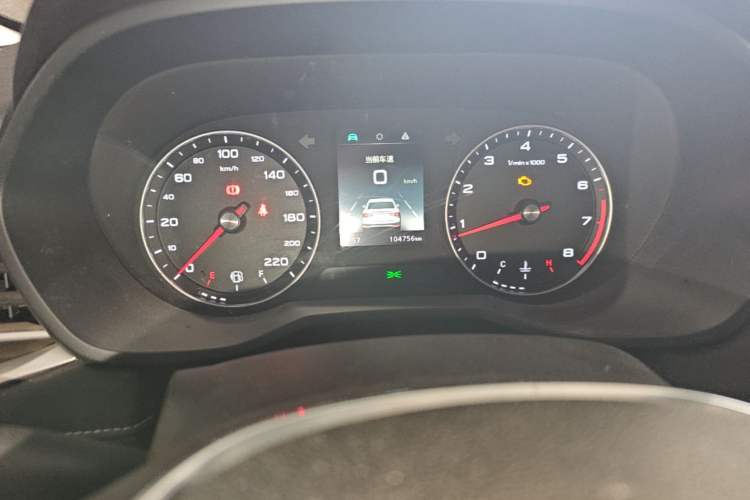Used Roewe i5 2020 1.5L Manual 4G Connect Luxury Edition Odometer Close Up