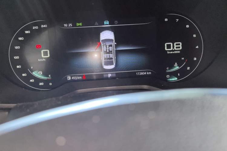 Used Roewe i5 2020 1.5L Automatic 4G Connect Luxury Flagship Edition Odometer Close Up