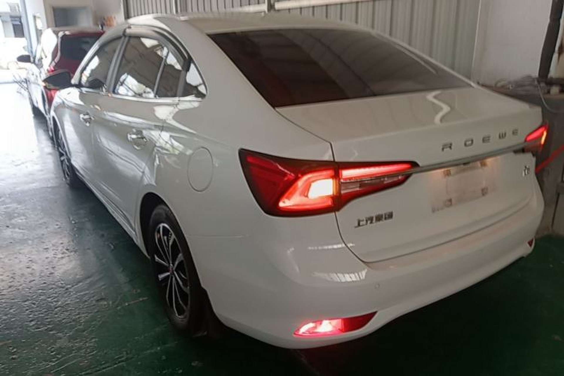 Used Roewe i5 2020 1.5L Automatic 4G Connect Luxury Flagship Edition Rear Left 45 Deg
