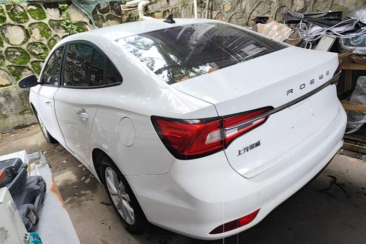 Used Roewe i5 2020 1.5L Manual 4G Connect Luxury Edition Rear Left 45 Deg