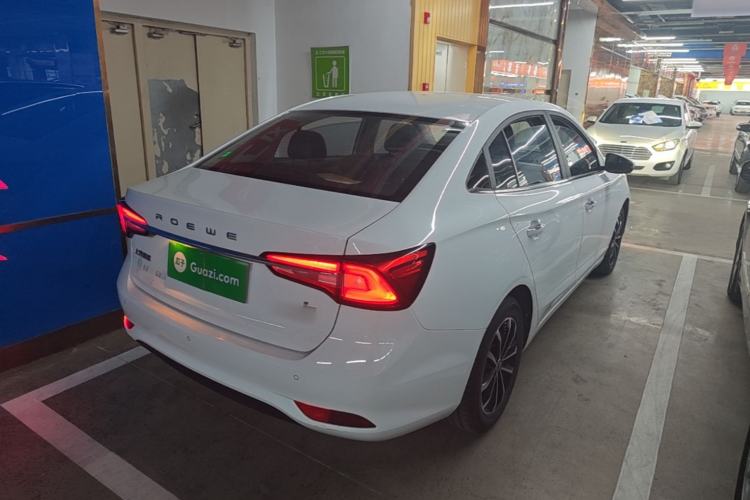 Used Roewe i5 2020 1.5L Manual 4G Connect Leehao Flagship Edition Rear Right 45 Deg