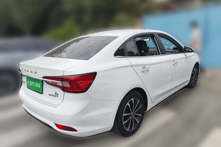 Used Roewe i5 2020 1.5L Manual 4G Connect Leehao Flagship Edition Rear Right 45 Deg