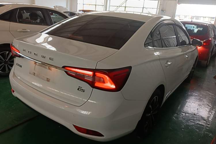 Used Roewe i5 2020 1.5L Automatic 4G Connect Luxury Flagship Edition Rear Right 45 Deg