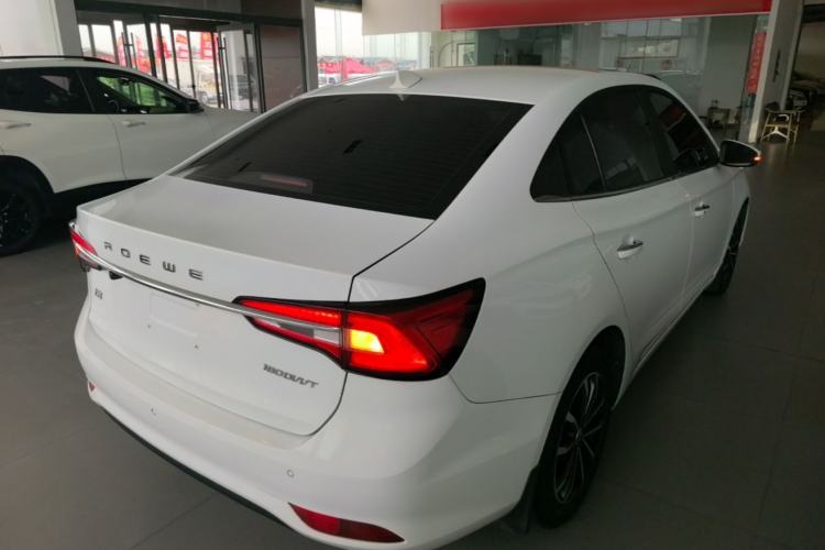 Used Roewe i5 2020 1.5L Manual 4G Connect Leehao Flagship Edition Rear Right 45 Deg