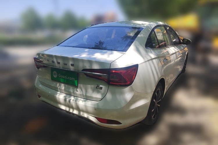 Used Roewe i5 2020 1.5L Manual 4G Connect Leehao Flagship Edition Rear Right 45 Deg