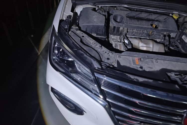 Used Roewe i5 2020 1.5L Automatic 4G Connect Luxury Flagship Edition Right Front Headlight