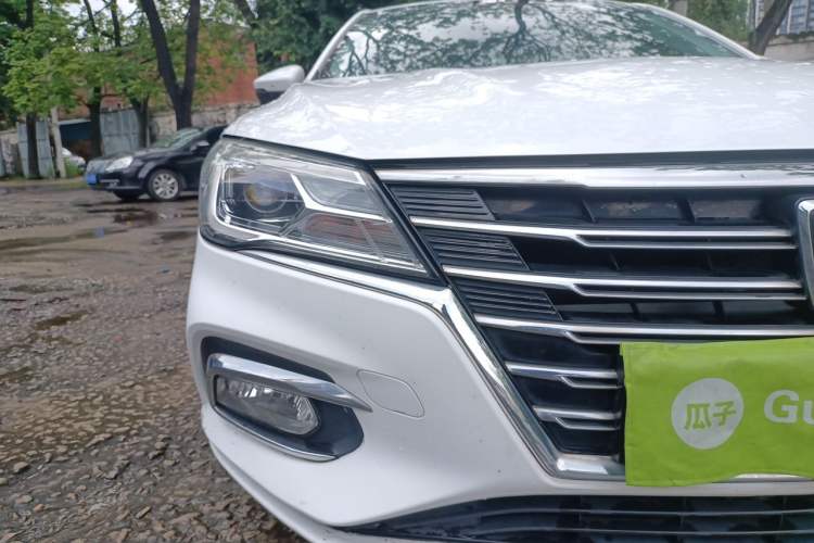 Used Roewe i5 2020 1.5L Automatic 4G Connect Luxury Flagship Edition Right Front Headlight