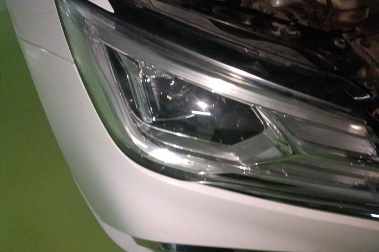 Used Roewe i5 2020 1.5L Manual 4G Connect Luxury Edition Right Front Headlight