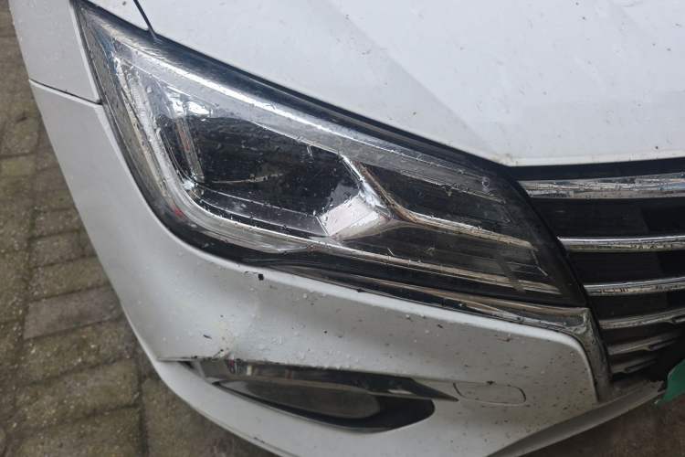 Used Roewe i5 2020 1.5L Automatic 4G Connect Luxury Flagship Edition Right Front Headlight