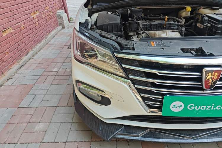 Used Roewe i5 2020 1.5L Manual 4G Connect Luxury Edition Right Front Headlight