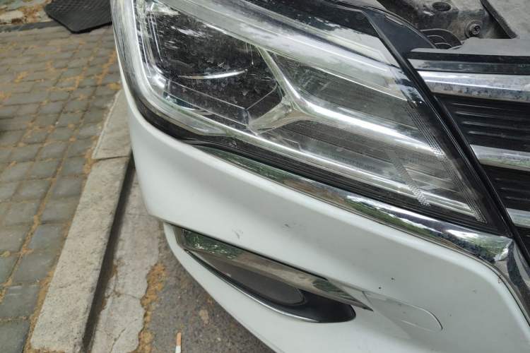 Used Roewe i5 2020 1.5L Automatic 4G Connected Linghao Edition Right Front Headlight