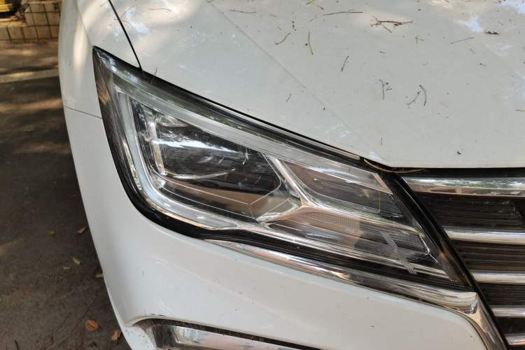 Used Roewe i5 2020 1.5L Automatic 4G Connect Luxury Flagship Edition Right Front Headlight