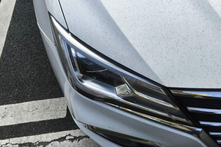 Used Roewe i5 2020 1.5L Manual 4G Connect Leehao Flagship Edition Right Front Headlight