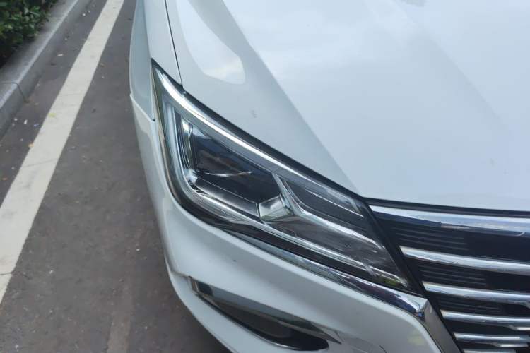 Used Roewe i5 2020 1.5L Automatic 4G Connect Luxury Flagship Edition Right Front Headlight