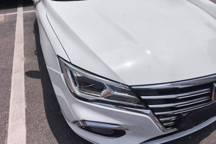 Used Roewe i5 2020 1.5L Automatic 4G Connect Luxury Flagship Edition Right Front Headlight