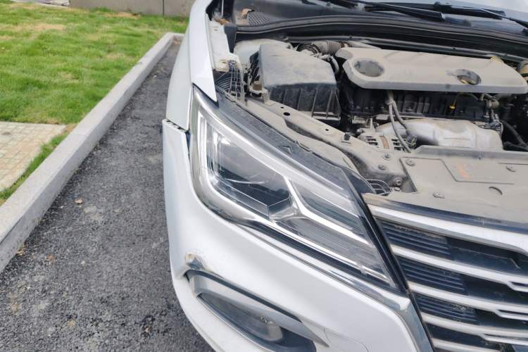 Used Roewe i5 2020 1.5L Automatic 4G Connect Luxury Flagship Edition Right Front Headlight