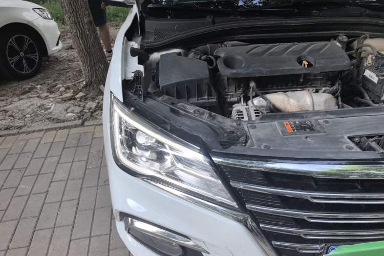Used Roewe i5 2020 1.5L Automatic 4G Connect Luxury Flagship Edition Right Front Headlight