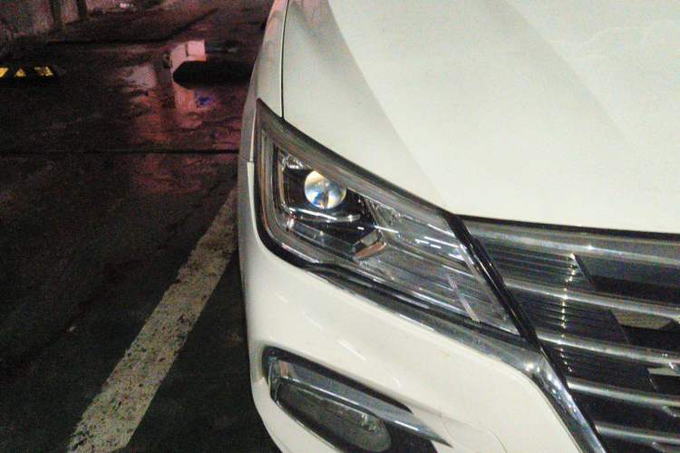 Used Roewe i5 2020 1.5L Automatic 4G Connect Luxury Flagship Edition Right Front Headlight